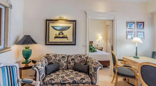Guadalpin Suites location